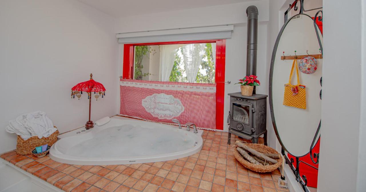 Villa Taraca Alacati Romantik Otel (Adults Only) Εξωτερικό φωτογραφία