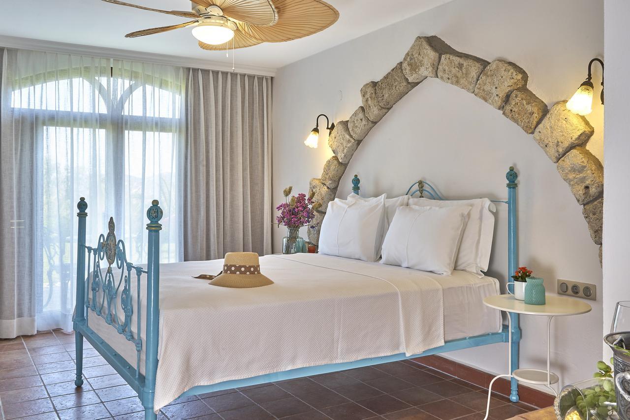 Villa Taraca Alacati Romantik Otel (Adults Only) Εξωτερικό φωτογραφία