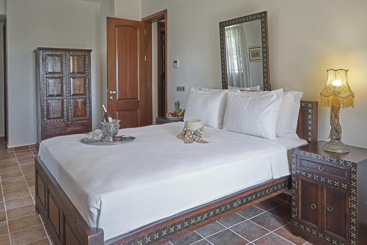 Villa Taraca Alacati Romantik Otel (Adults Only) Εξωτερικό φωτογραφία