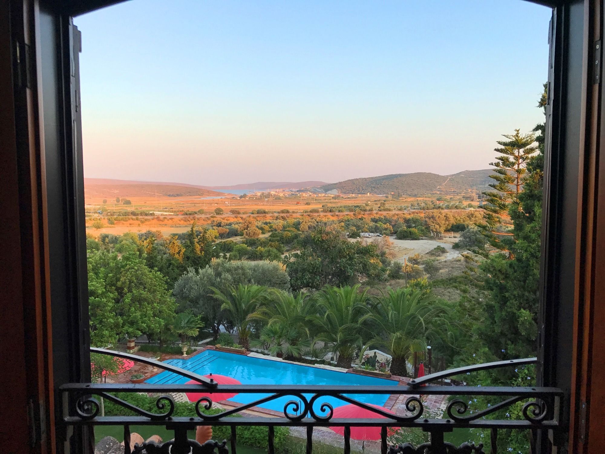 Villa Taraca Alacati Romantik Otel (Adults Only) Εξωτερικό φωτογραφία